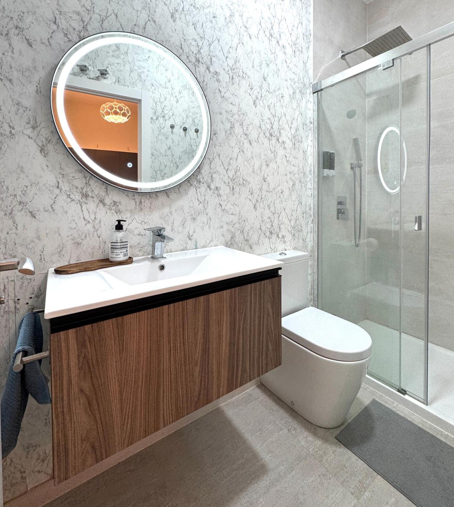 Luxury Suite Wifi Ac Servicios En La Puerta Madrid Kültér fotó