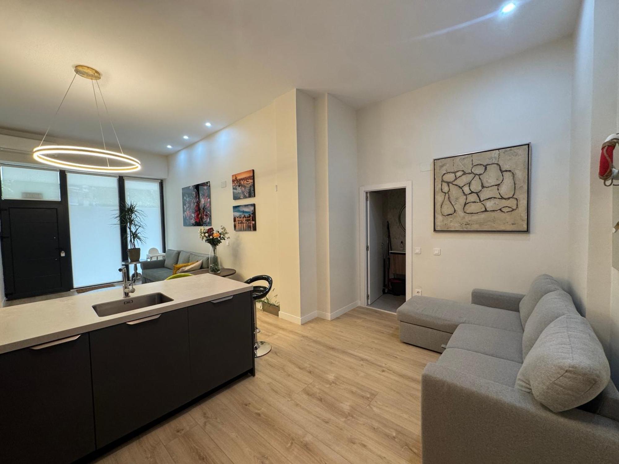 Luxury Suite Wifi Ac Servicios En La Puerta Madrid Kültér fotó